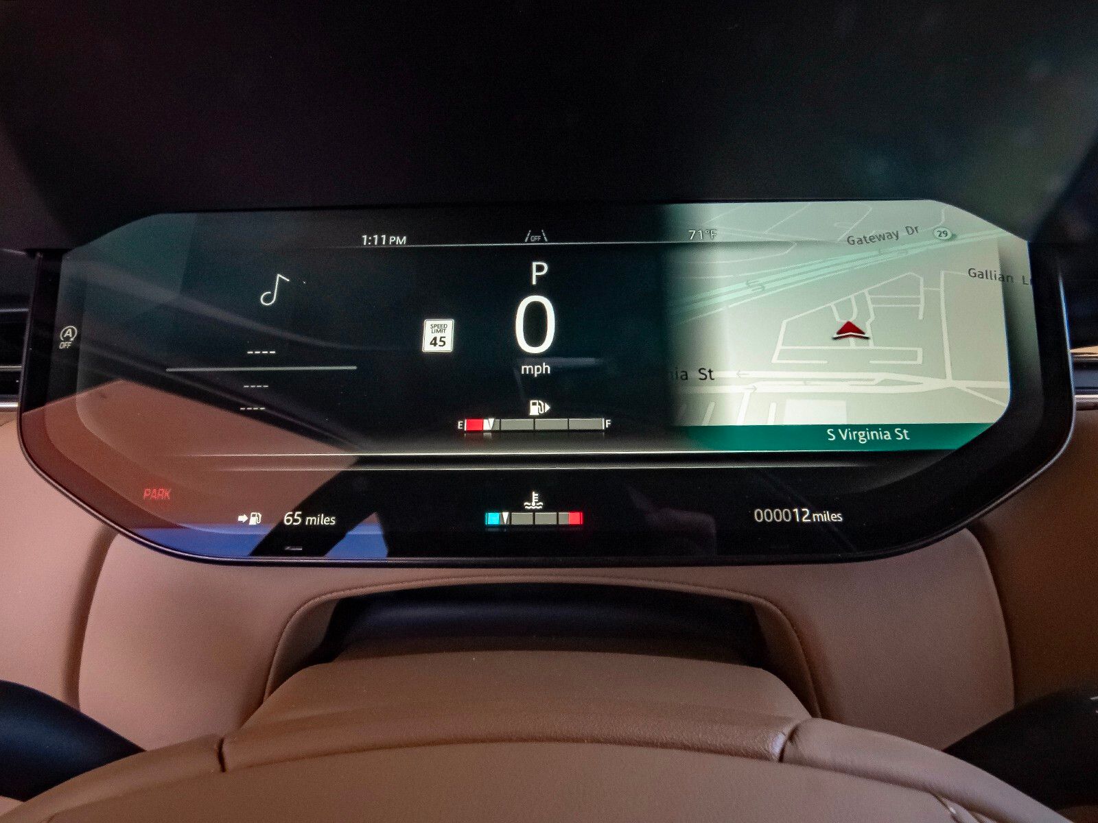 2025 Land Rover Range Rover SE photo 9