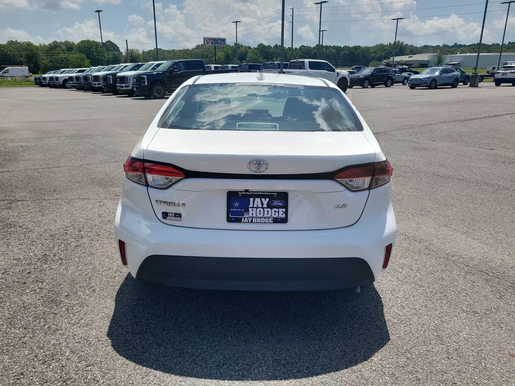 2023 Toyota Corolla LE photo 4