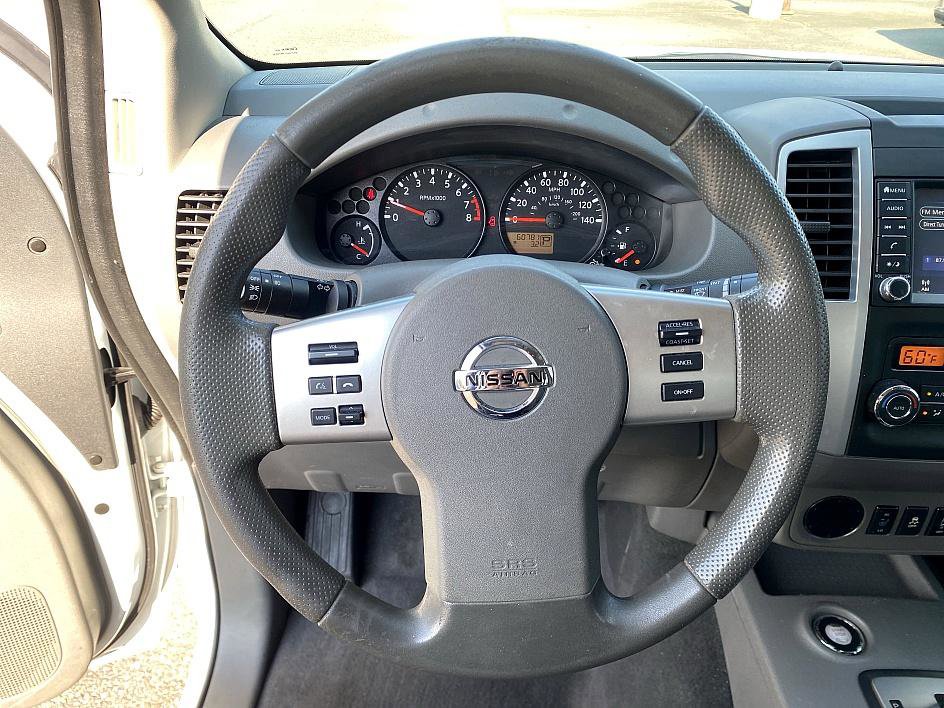 2021 Nissan Frontier SV photo 8