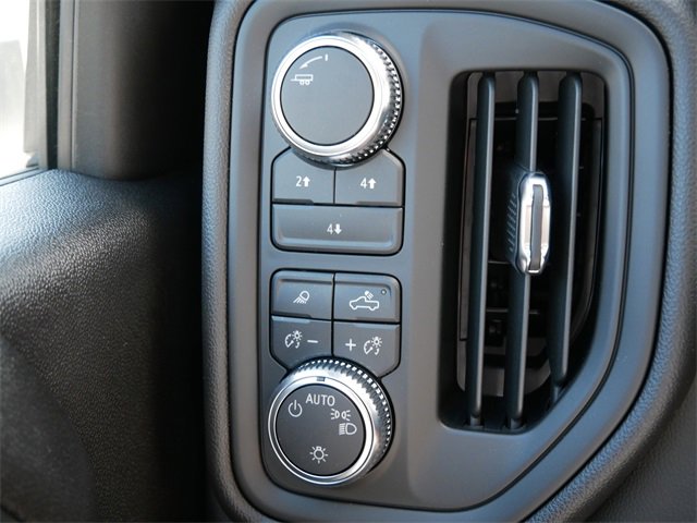 2025 Gmc Sierra 3500 HD Pro photo 9