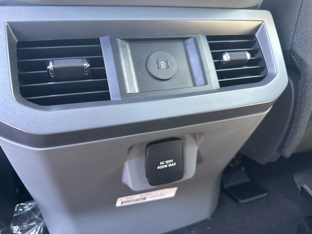 2026 Ford F-350 XLT photo 31