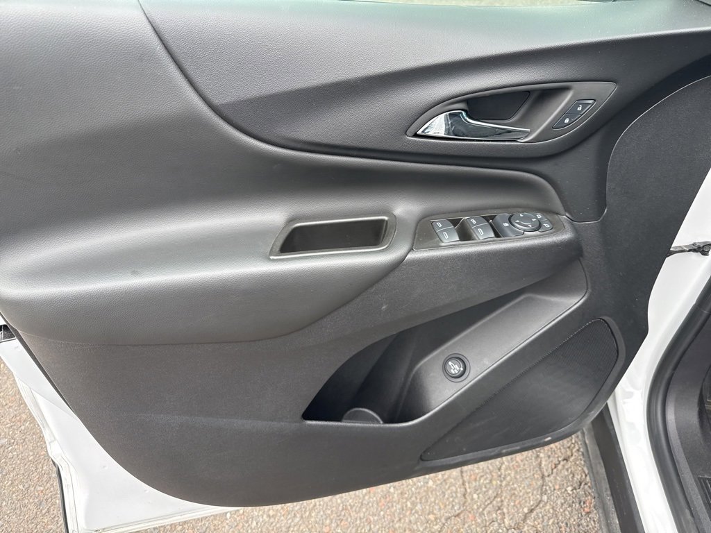 2024 Chevrolet Equinox LT photo 17