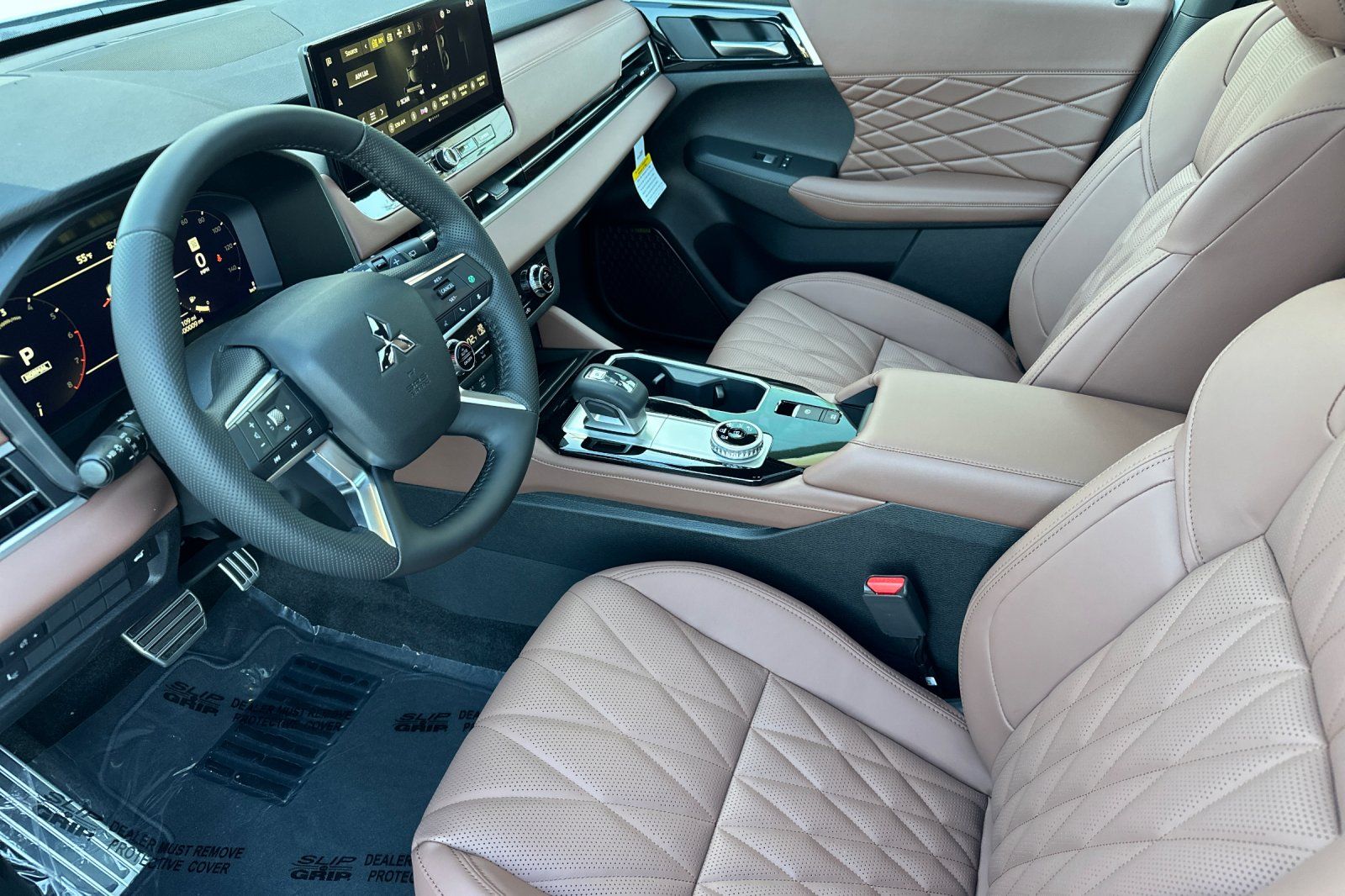 2025 Mitsubishi Outlander SEL photo 9