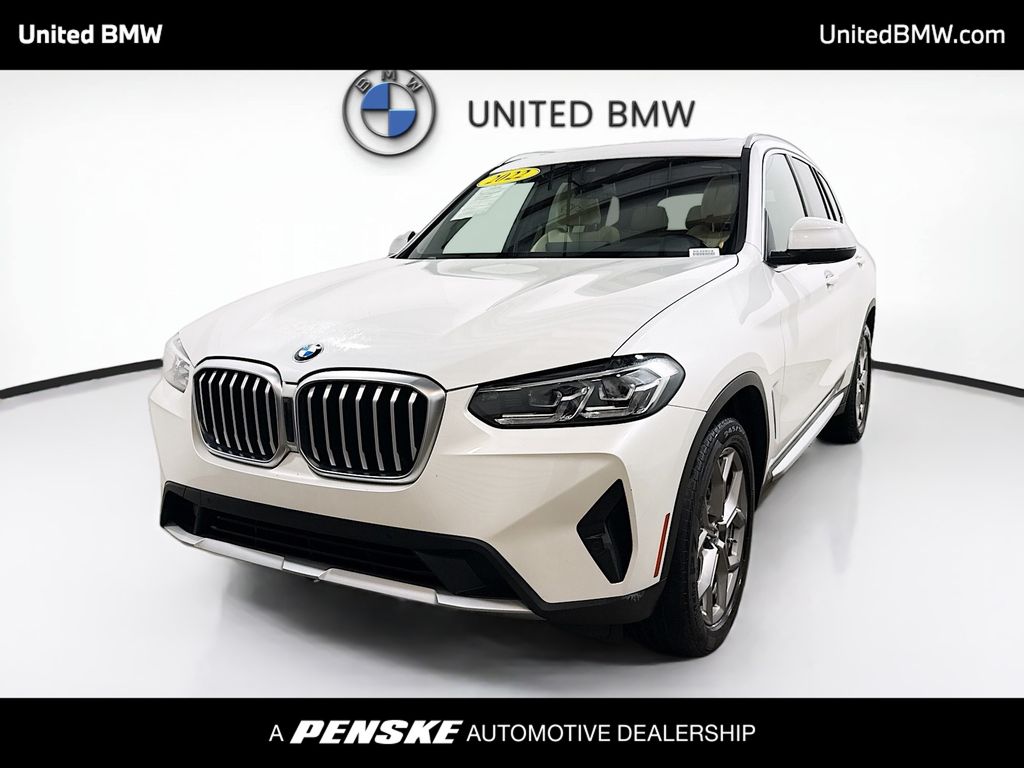 2022 BMW X3 30i's photo