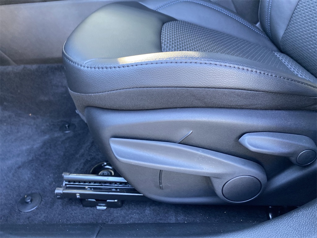 2025 Jeep Compass Latitude photo 28