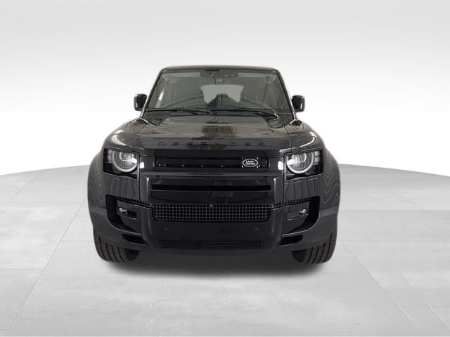 2026 Land Rover Defender 110 S photo 2