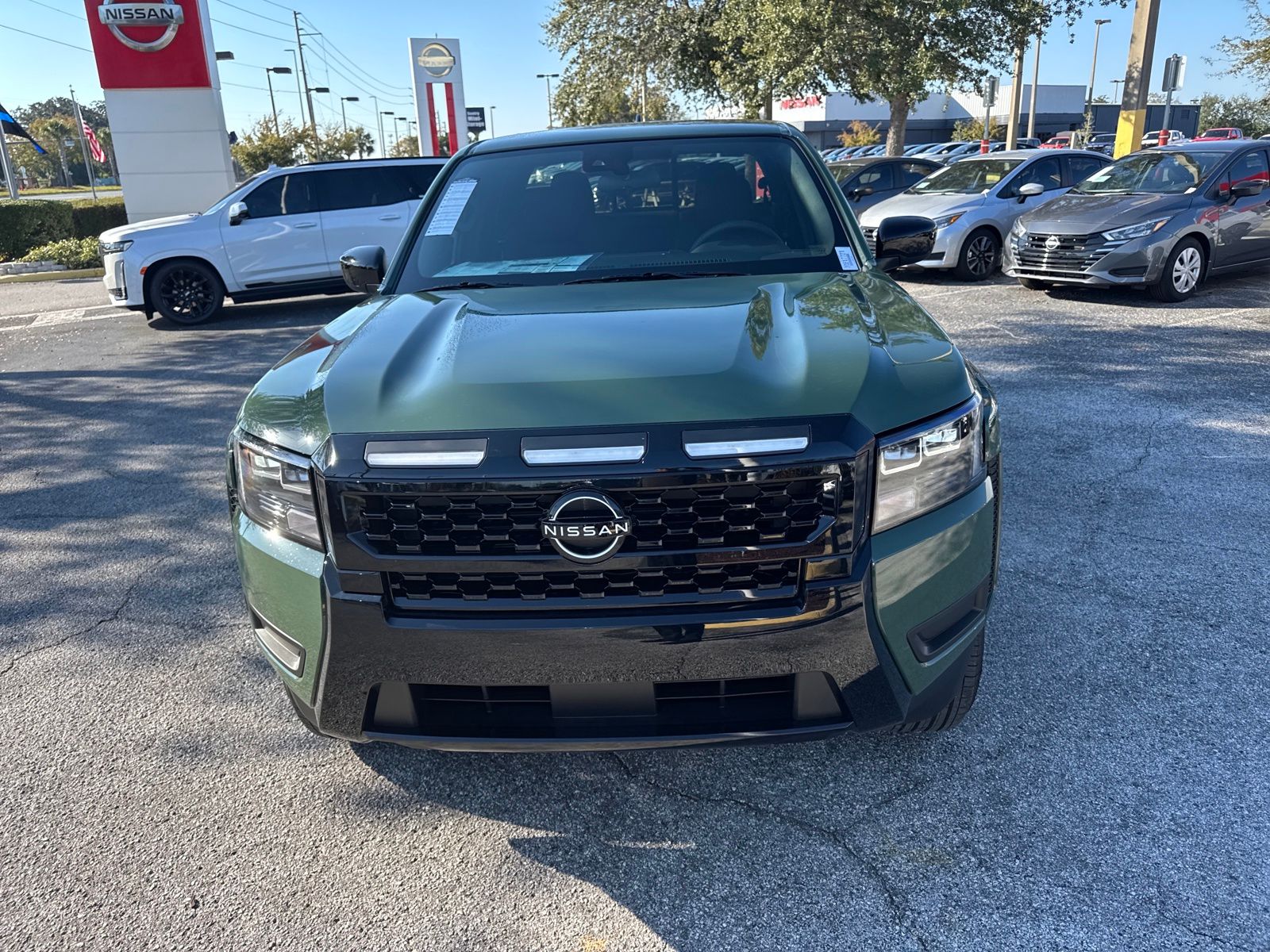 2026 Nissan Frontier Crew Cab SV photo 3