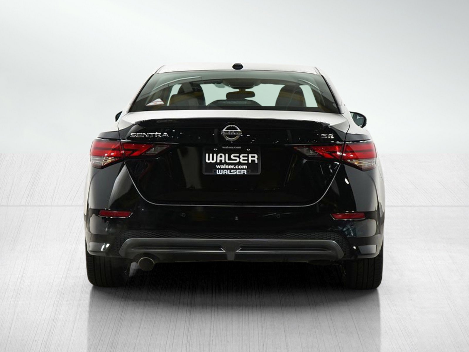 2023 Nissan Sentra SR photo 4