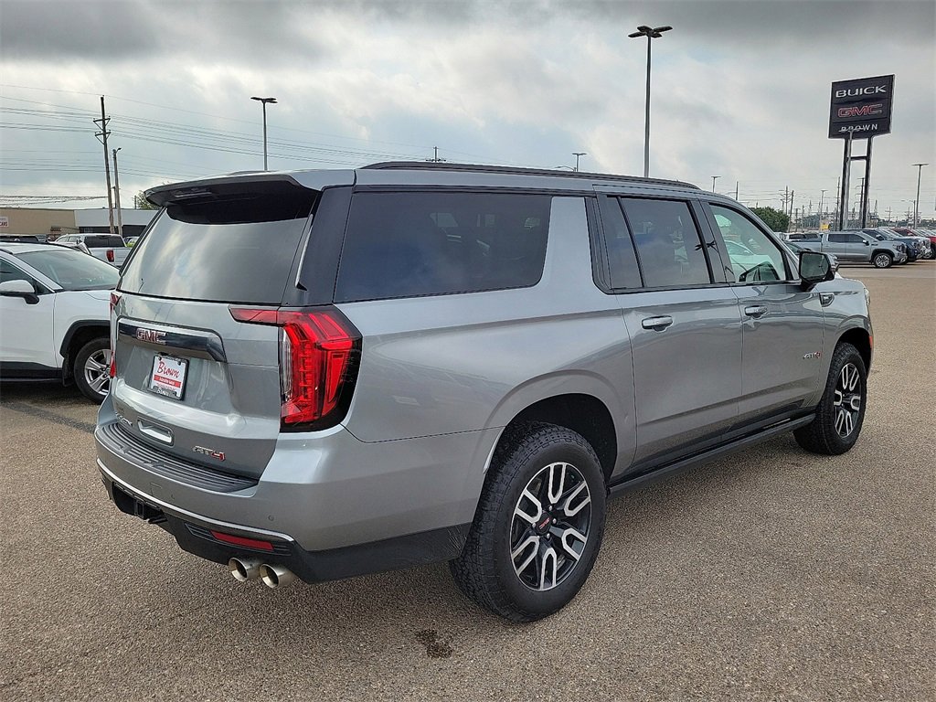 2023 Gmc Yukon XL AT4 photo 11