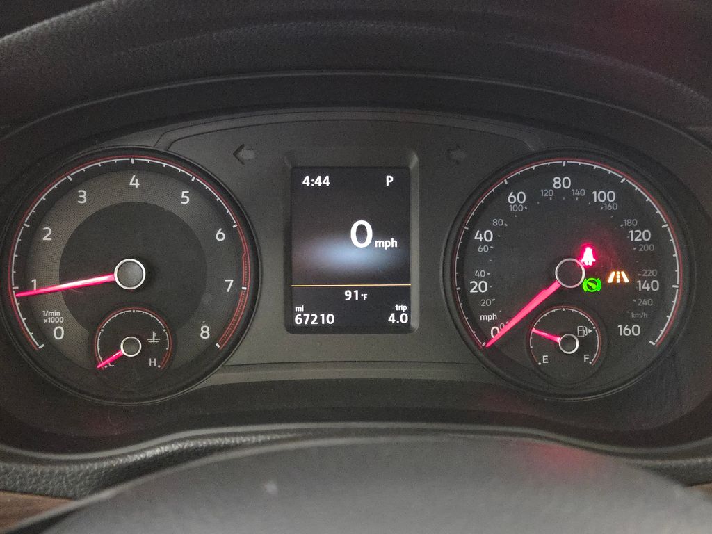 2020 Volkswagen Passat 2.0T SEL photo 18