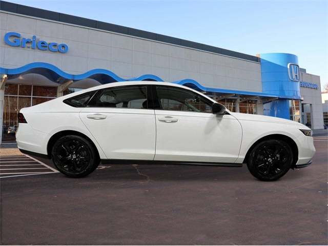 2025 Honda Accord SE photo 6