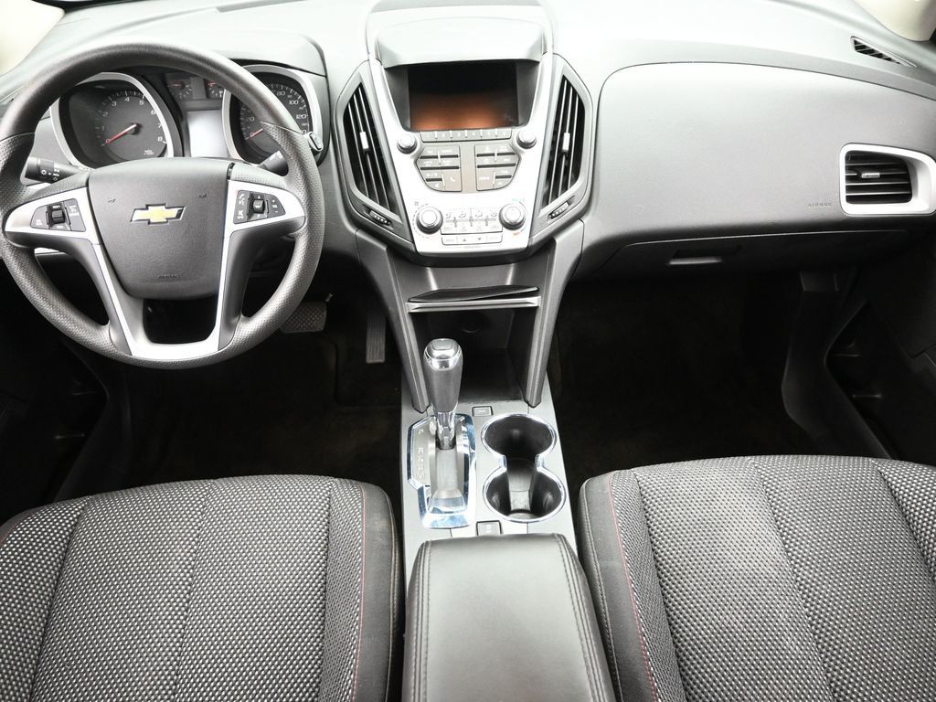 2017 Chevrolet Equinox LT photo 7