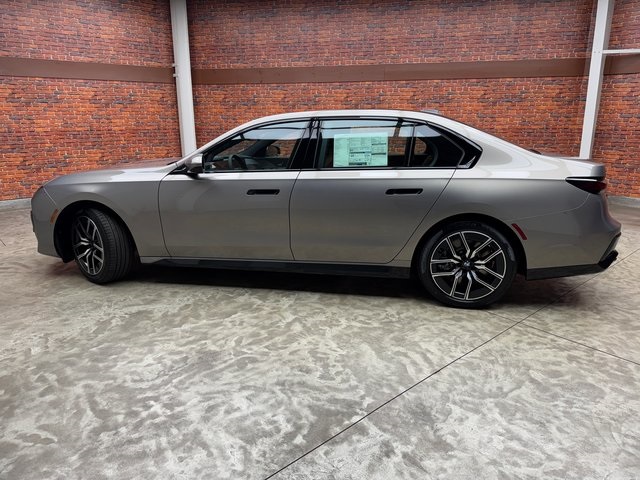 2025 Bmw 760i xDrive photo 2