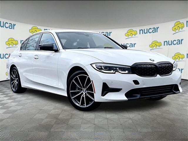 2020 BMW 3 Series 330's photo