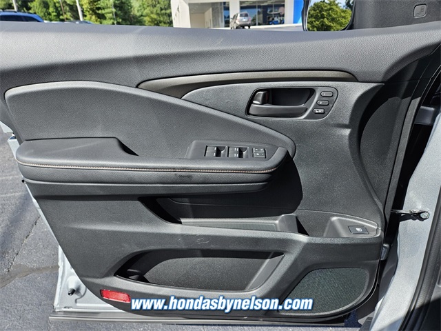 2025 Honda Ridgeline TrailSport photo 13
