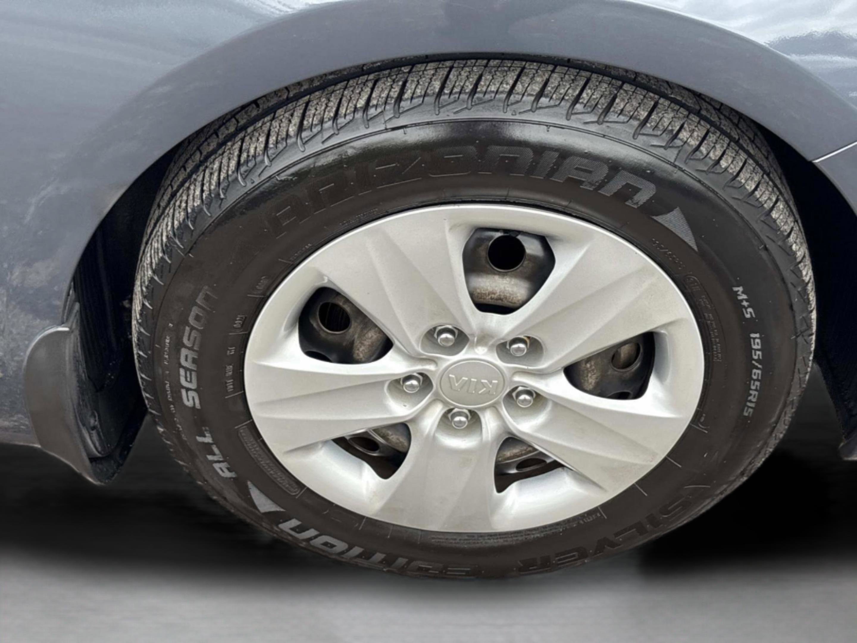 2016 Kia Forte LX photo 7