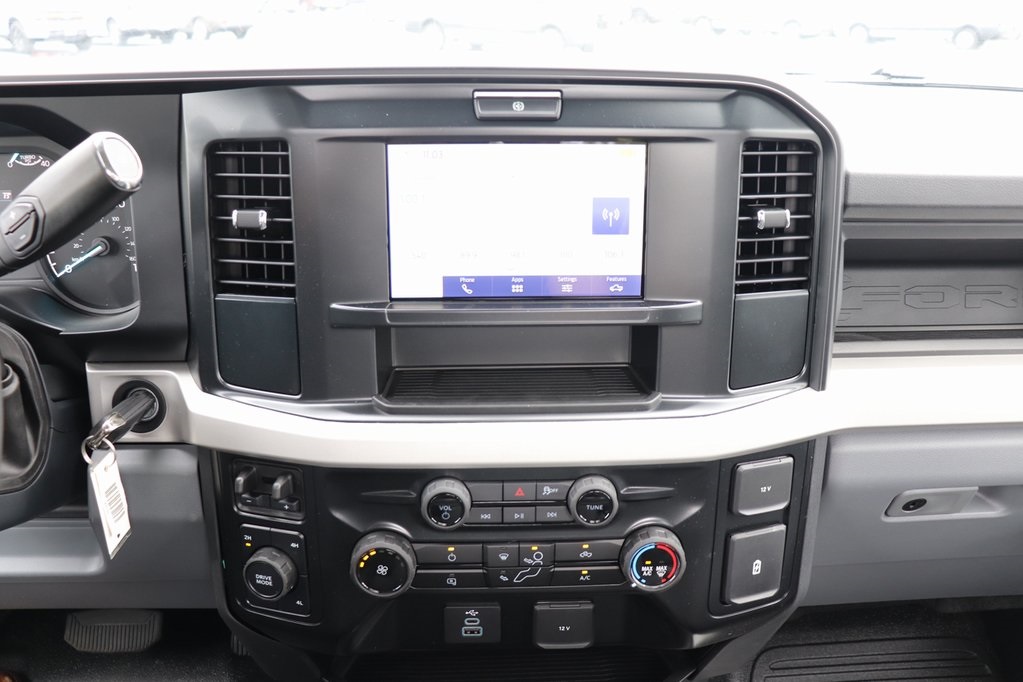 2026 Ford F-350 XL photo 3