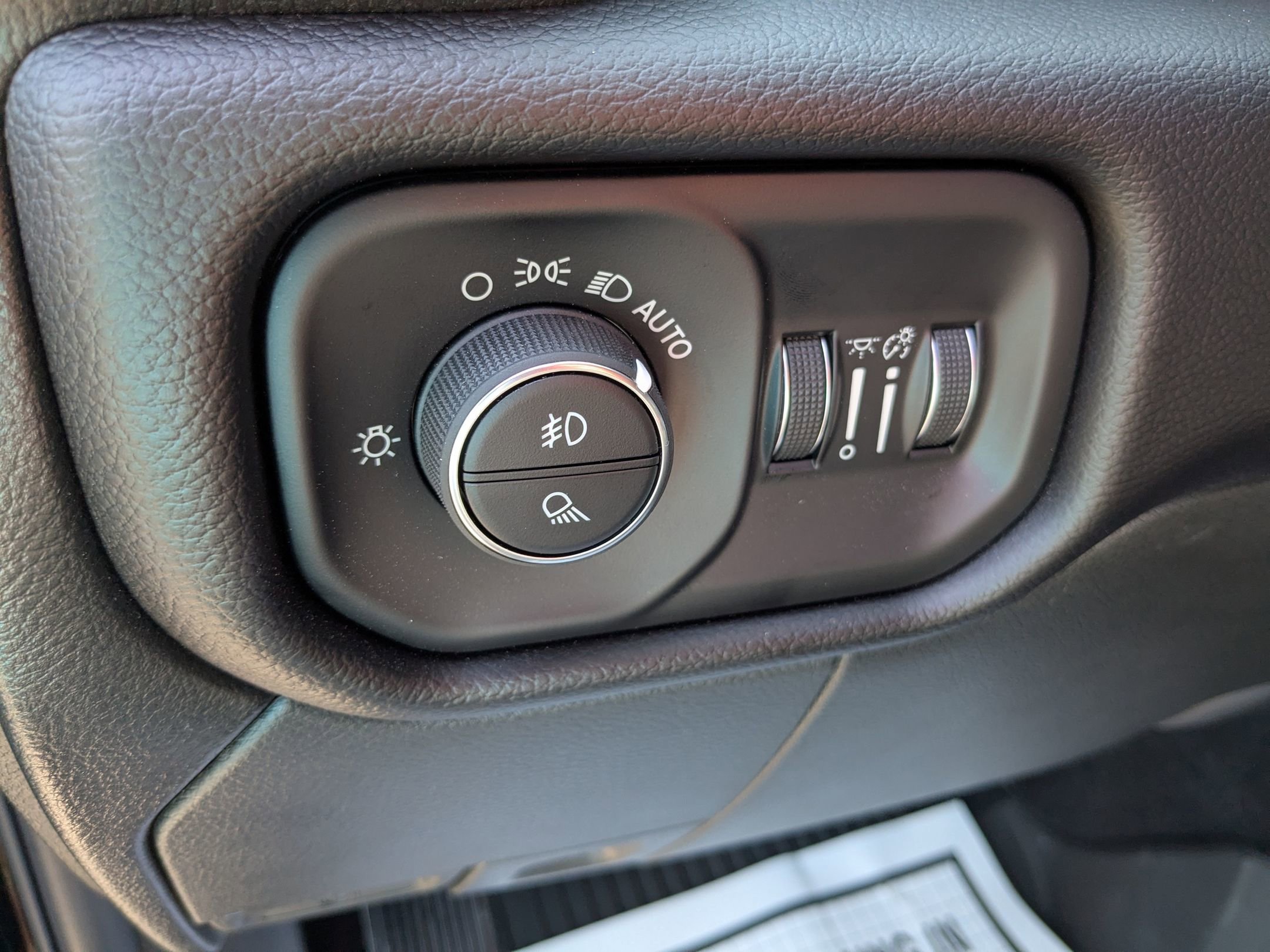 2025 Ram 2500 Laramie photo 13