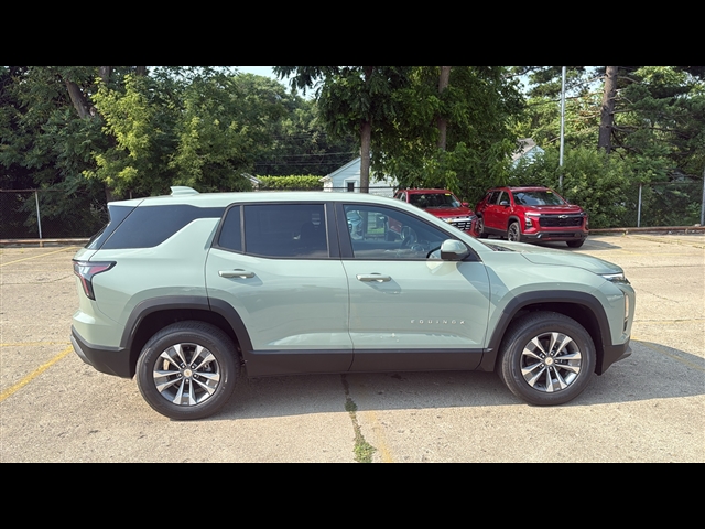 2026 Chevrolet Equinox LT photo 4