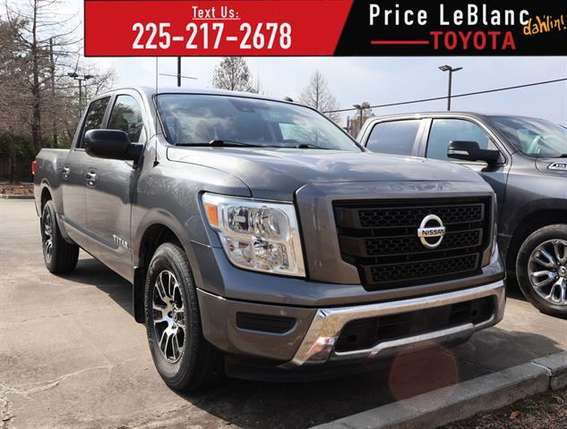 2021 Nissan Titan SV