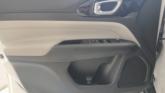 Used 2023 WHITE Jeep Limited image 23