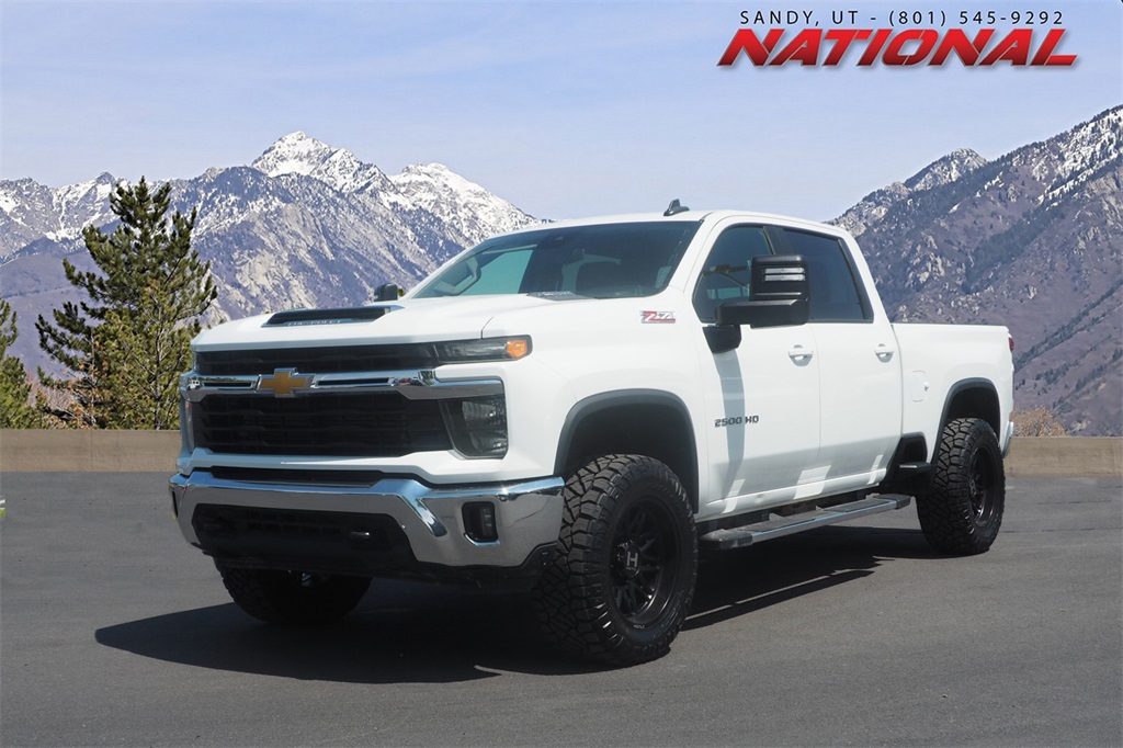 2024 Chevrolet Silverado 2500HD LT's photo