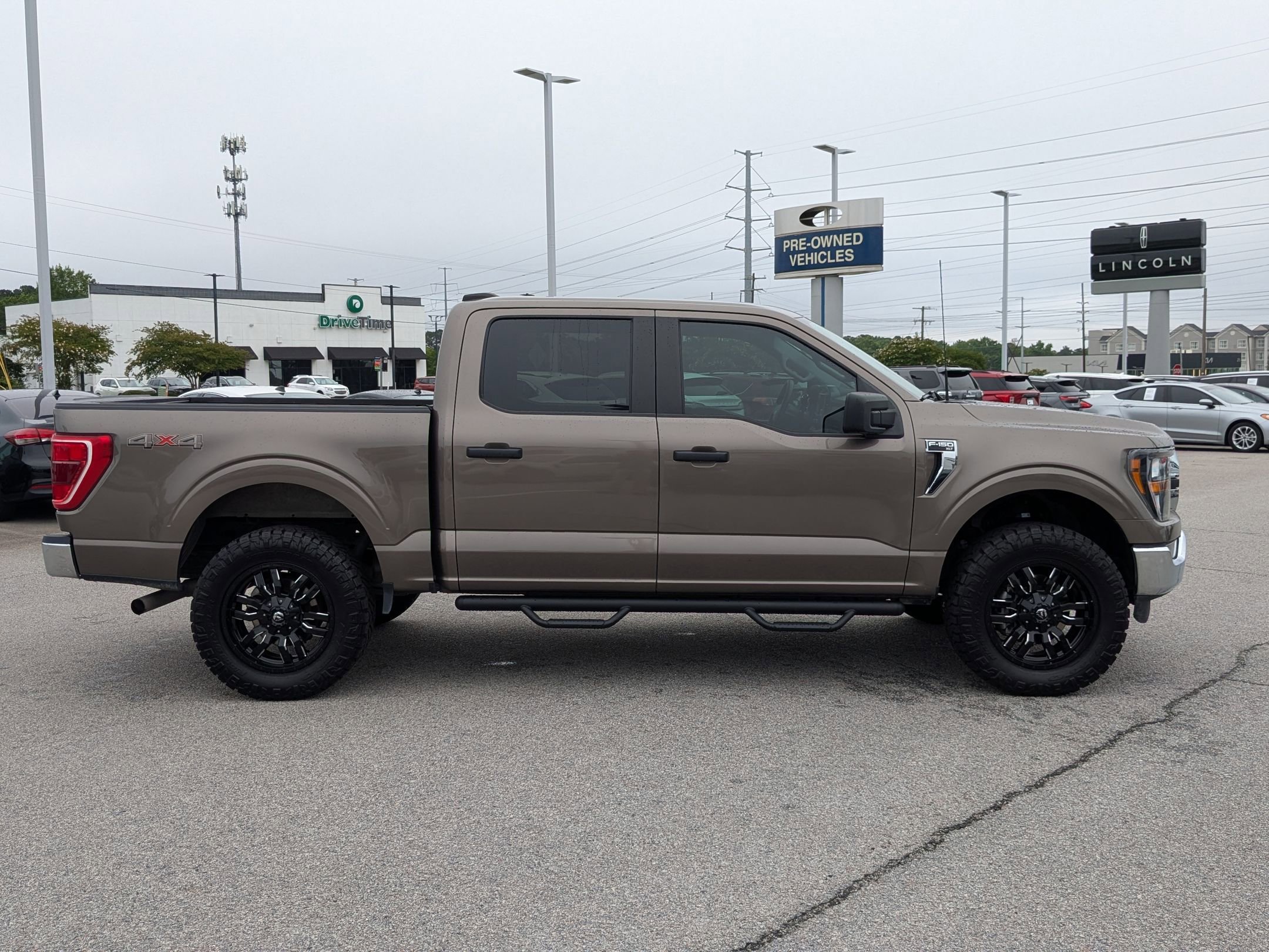 2023 Ford F-150 XLT photo 4
