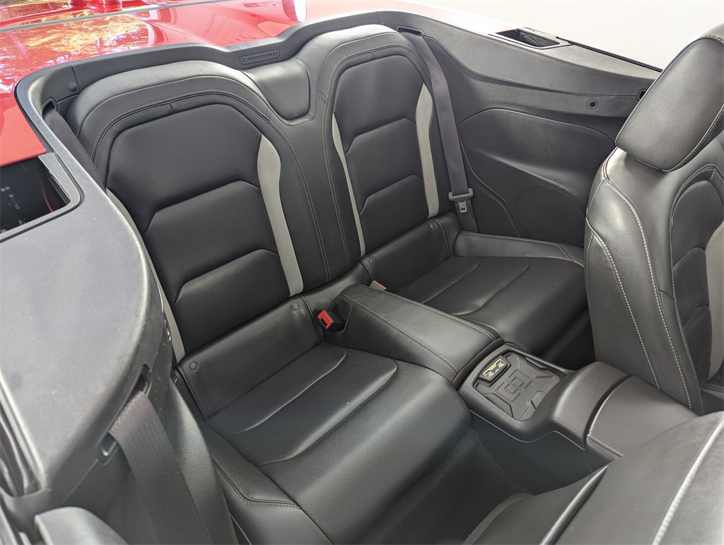 2017 Chevrolet Camaro 2LT photo 28