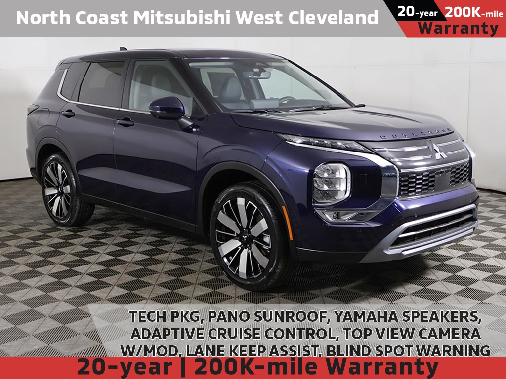 2025 Mitsubishi Outlander SE's photo