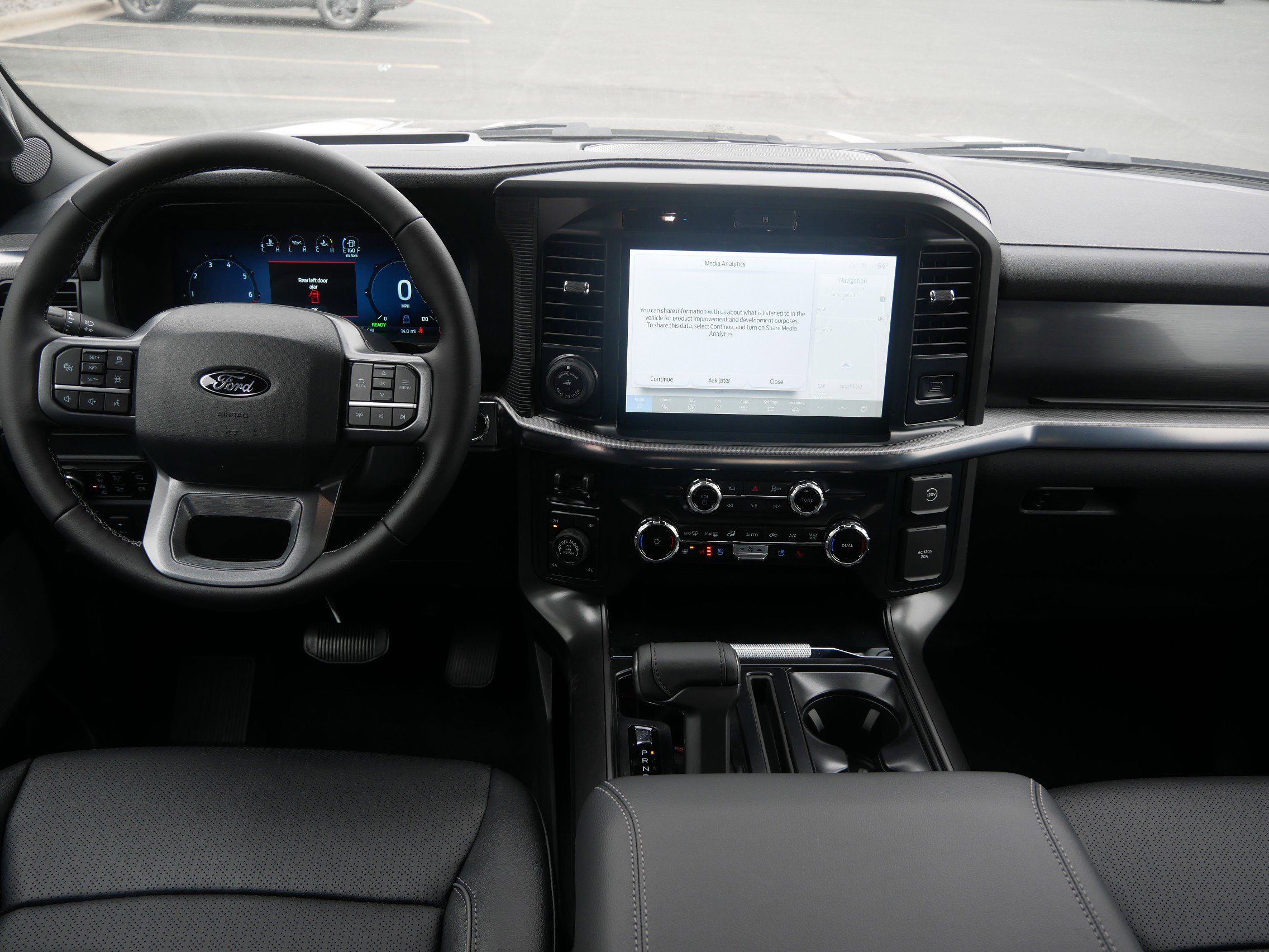 2025 Ford F-150 Lariat photo 12