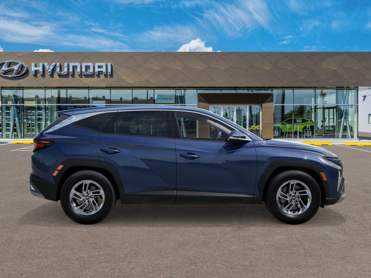 2026 Hyundai Tucson SE photo 5