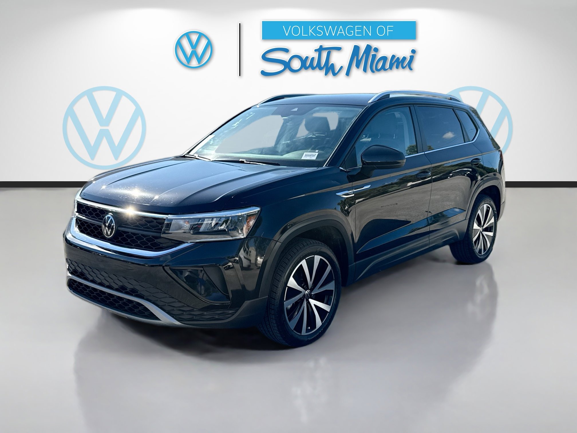 2023 Volkswagen Taos SE photo 3