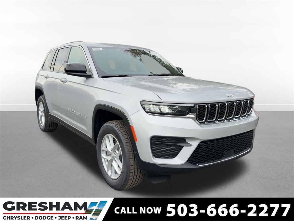 2025 Jeep Grand Cherokee Laredo's photo