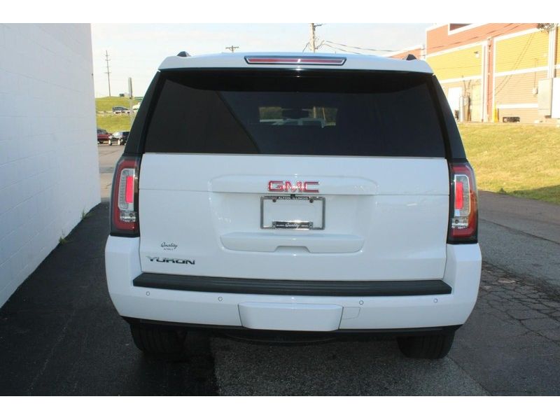 2019 Gmc Yukon 1500 SLE photo 3