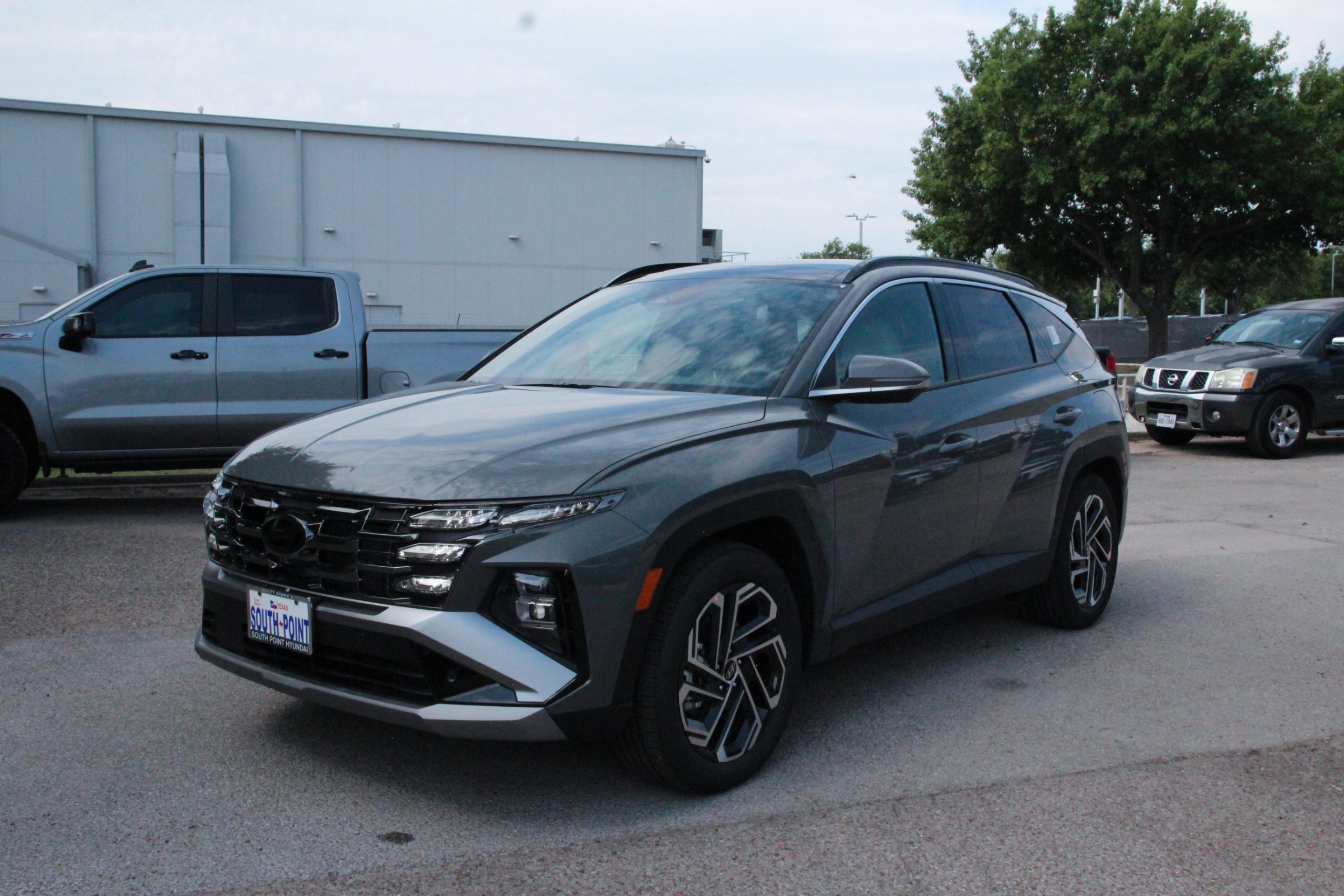 2025 Hyundai Tucson Limited photo 6