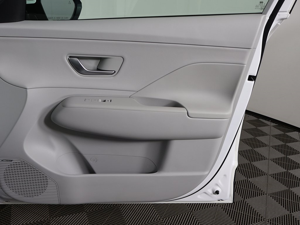 2024 Hyundai Kona Limited photo 21