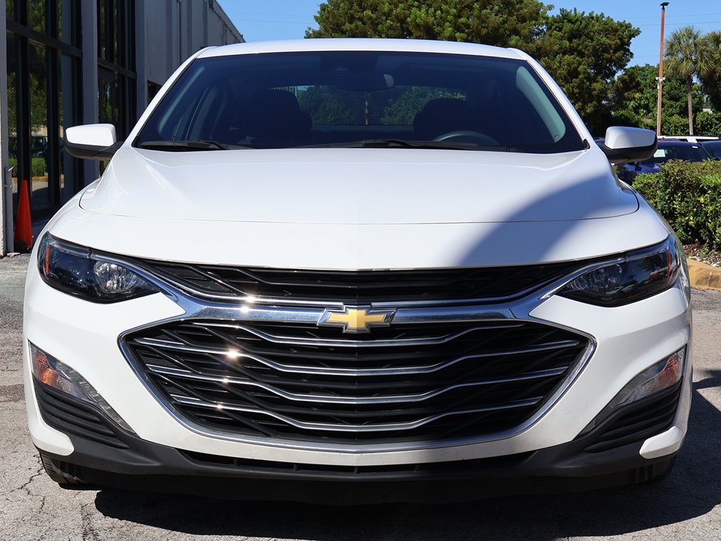 2023 Chevrolet Malibu 1LT photo 3
