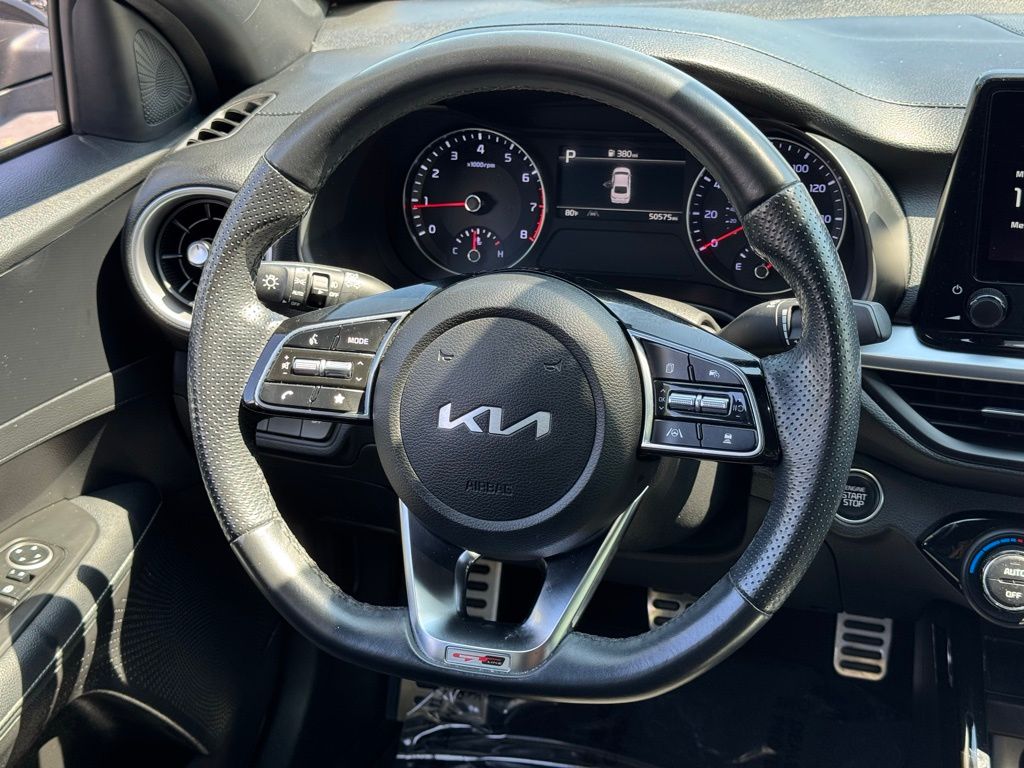 2023 Kia Forte GT-Line photo 16