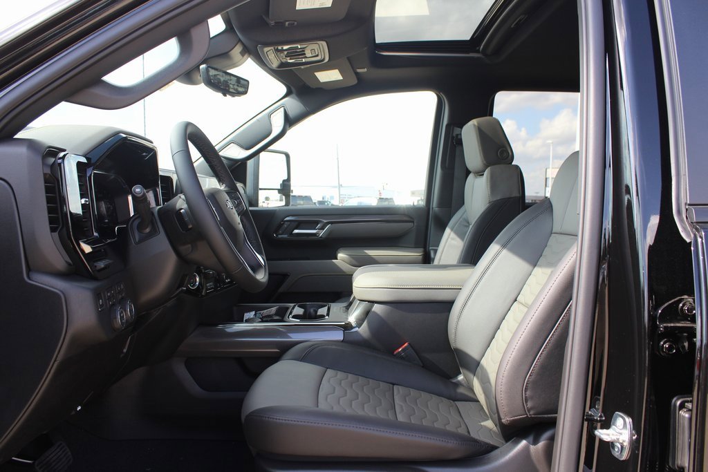 2026 Chevrolet Silverado 2500HD ZR2 photo 11