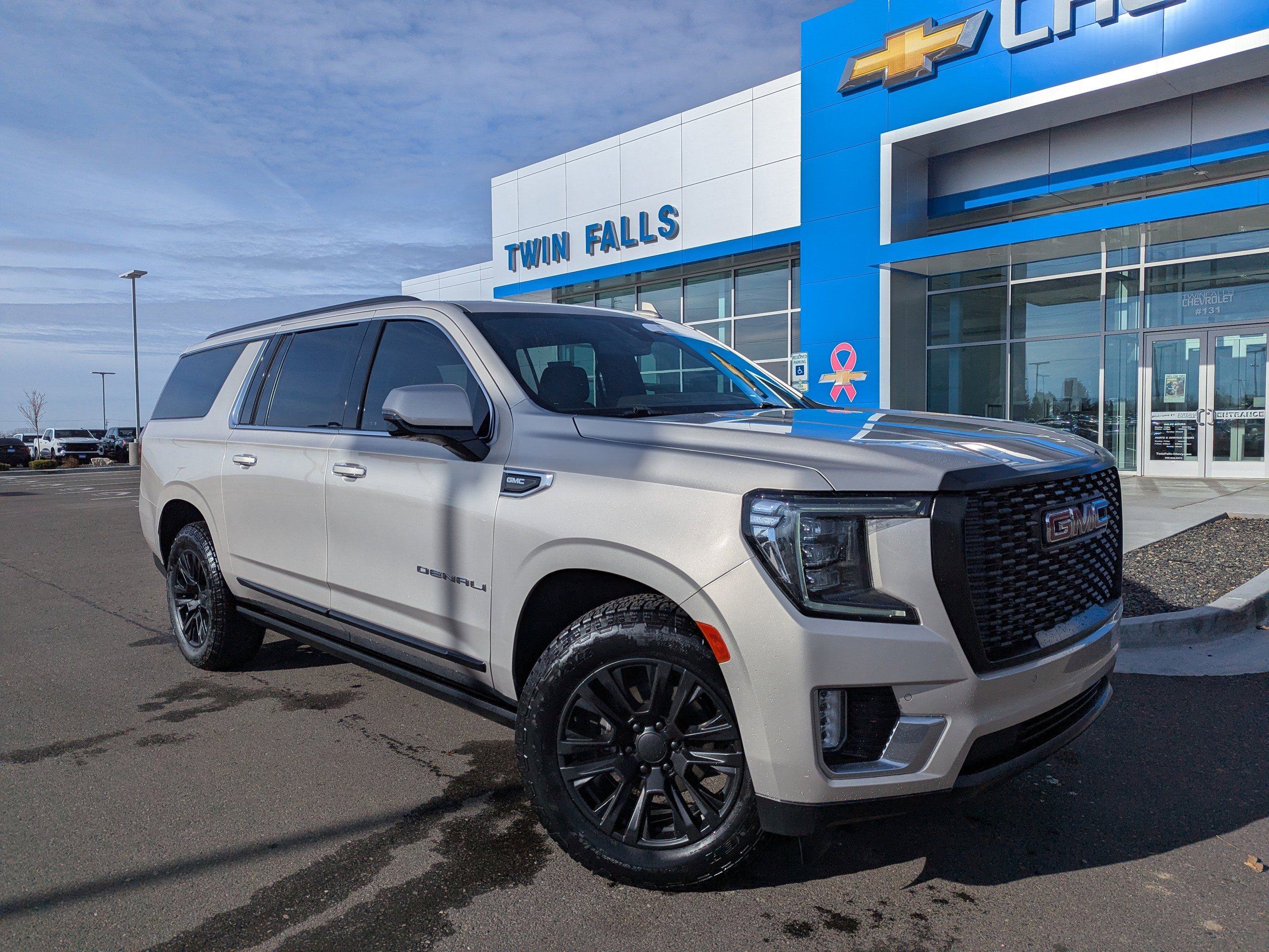 2022 GMC Yukon XL Denali's photo