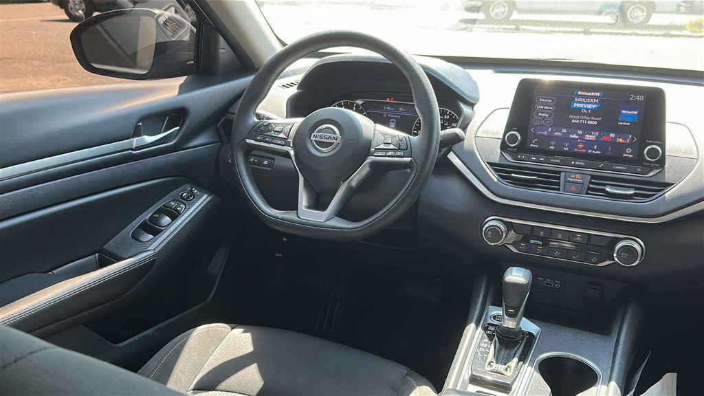 2022 Nissan Altima 2.5 SV photo 20