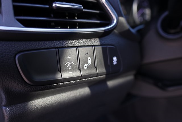 2018 Hyundai Elantra GT Base photo 32