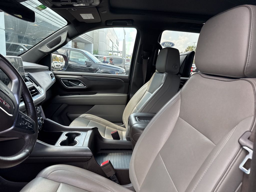 2021 Gmc Yukon SLT photo 3