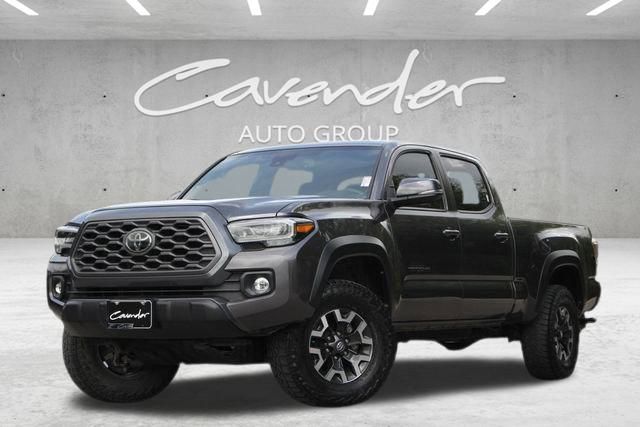 2021 Toyota Tacoma TRD Off Road's photo
