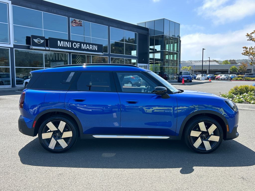 2025 Mini Countryman S ALL4 Iconic photo 6