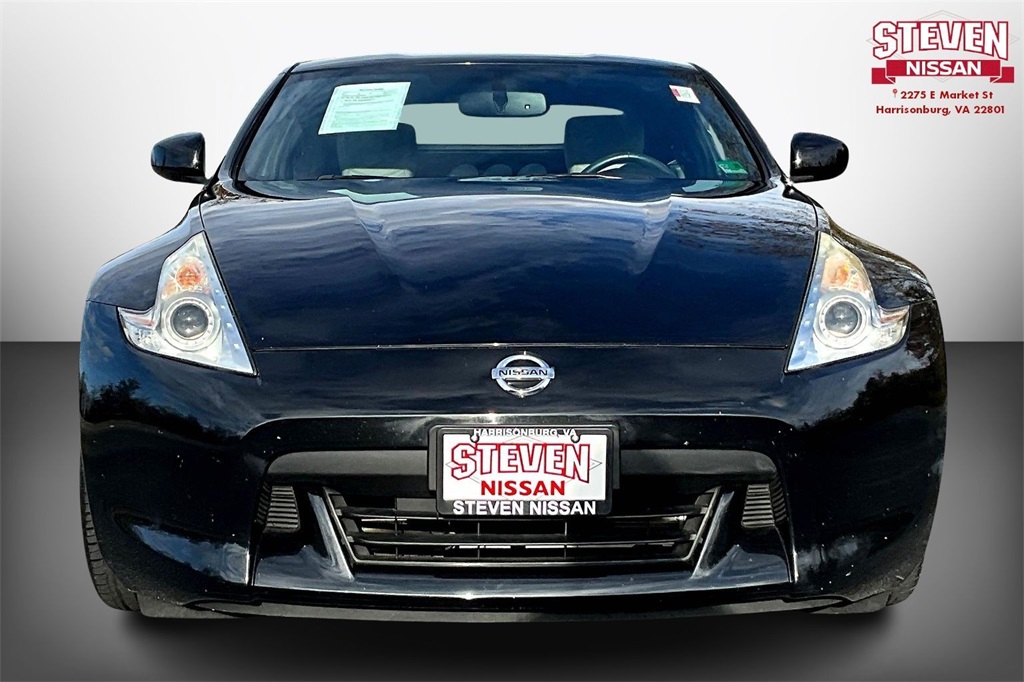 2009 Nissan 370Z Touring photo 2