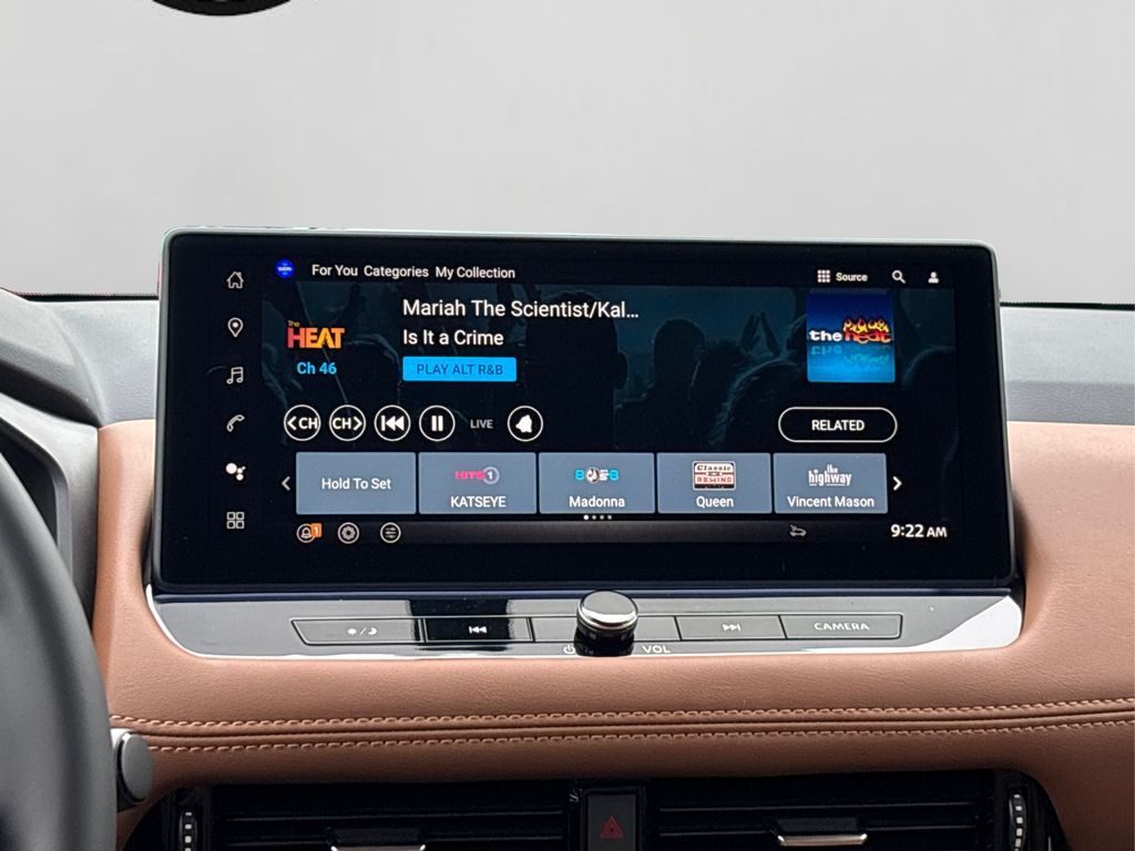 2026 Nissan Rogue Platinum photo 8