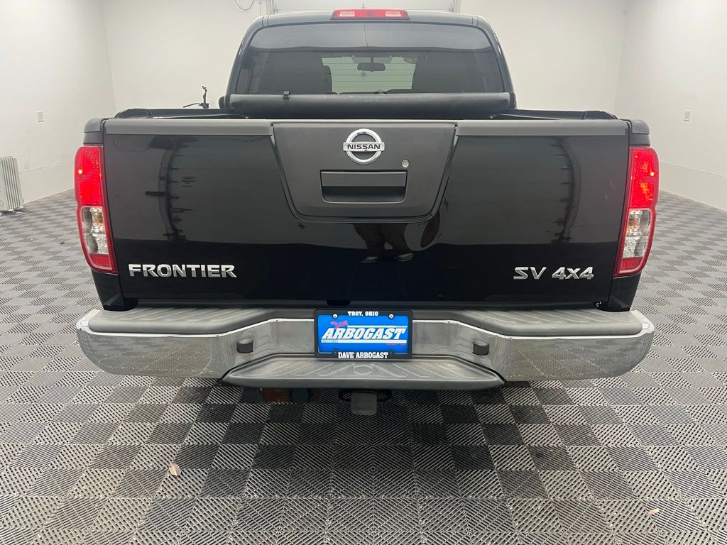 2012 Nissan Frontier SV photo 3