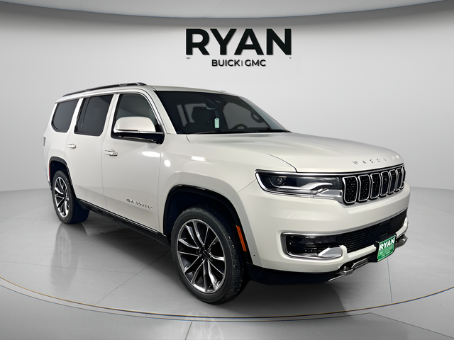 2022 Jeep Wagoneer Series III's photo