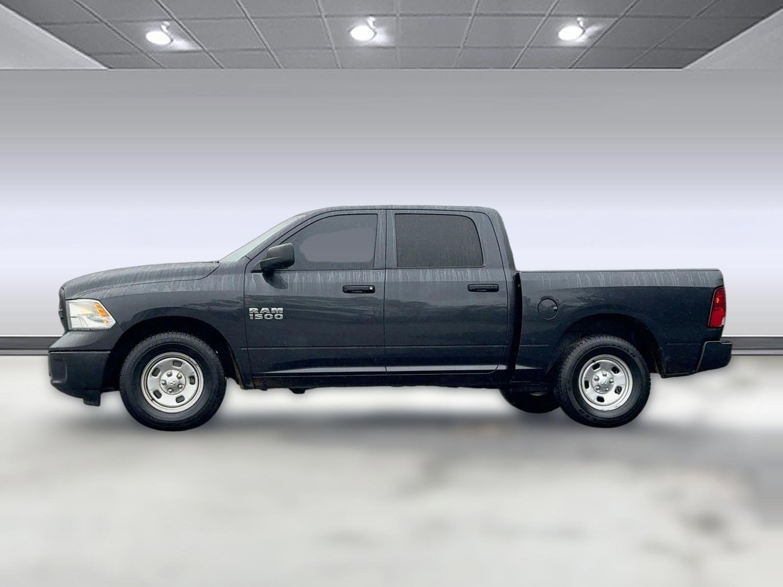 Used 2018 RAM Ram 1500 Pickup Tradesman with VIN 1C6RR6KG1JS166096 for sale in Bonham, TX